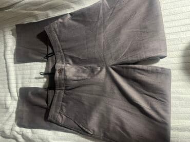 Pantalone: L, Normalan struk, Ravne nogavice