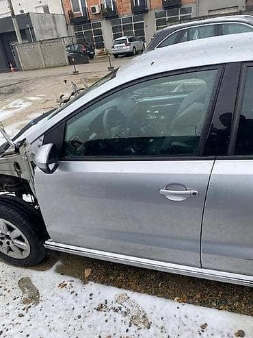 citroen delovi: PREDNJA LEVA VRATA ZA VOLKSWAGEN POLO | Prednja leva vrata za Polo — 1