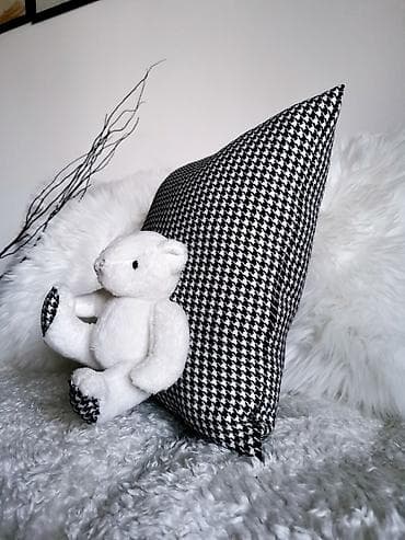 luster od kanapa: Unikatan nov jastuk punjen silikonskom pahuljom, izrađen od čiste vune — 2