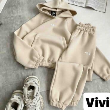 Donji deo: ✨Ženski komplet trenerke 

✅Cena 3300 din
✅S M L XL
✅Vise boja — 2