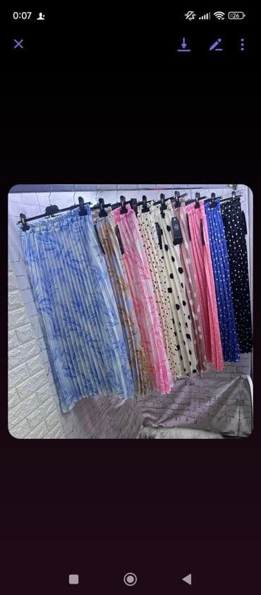 Skirts: Suknje 2100

pp17 — 4
