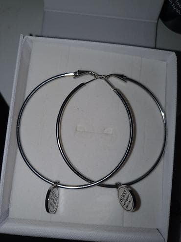 GUESS minđuše – velike okrugle alke od sjajno presvučenog metala u