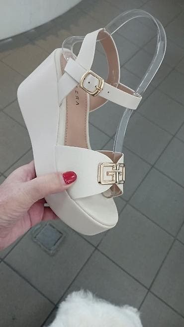 solo sandale: Ženske platform sandale – model sa kaišićem i zlatnom kopčom Velicine — 2