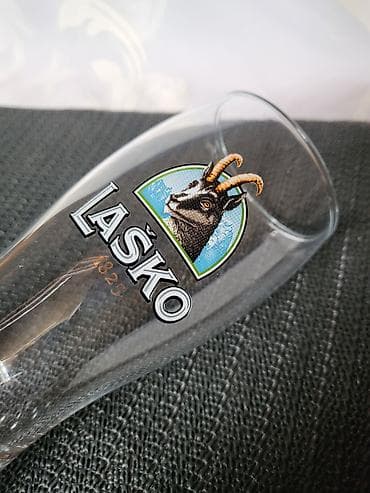 kristal zajecar case: Case nove za Lasko pivo. Nove case za pivo sve na njima odsjaj od — 10