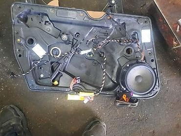 tepih patosnice za auto: PODIZAC STAKLA ZA VOLKSWAGEN GOLF 6 OD 2009. DO 2012. GOD. | Moguce — 2