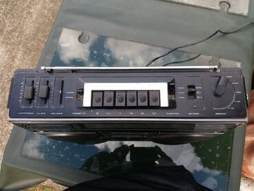 Headphones: Universum ctr 2304u. -radio ispravno. -dek premotava levo i desno — 7