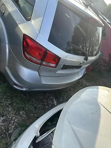 FIAT FREEMONT BRANIK FAR STOP HAUBA KRILO VRATA | Fiat freemont na lalafo.rs FIAT FREEMONT BRANIK FAR STOP HAUBA KRILO VRATA | Fiat freemont