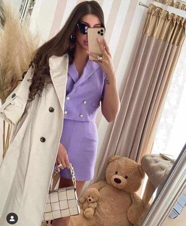 crveni komplet: Komplet: 3600 dinara — 1