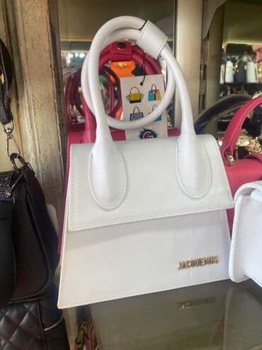 miu miu torbe: Akcija nove torbe sa etiketom premocne 3400 din plus poklon — 2