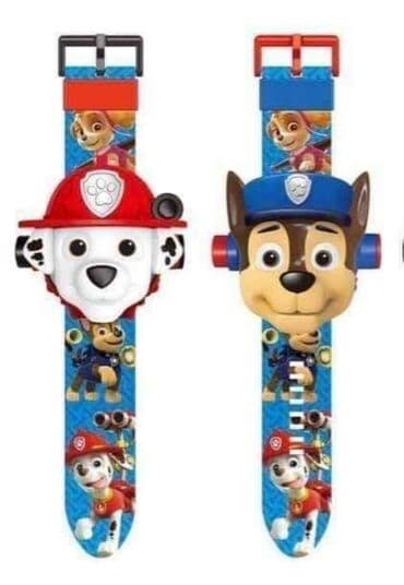 Dečiji sat/projektor 
Cena: 1100 dinara
Projektuje 24 fotografije