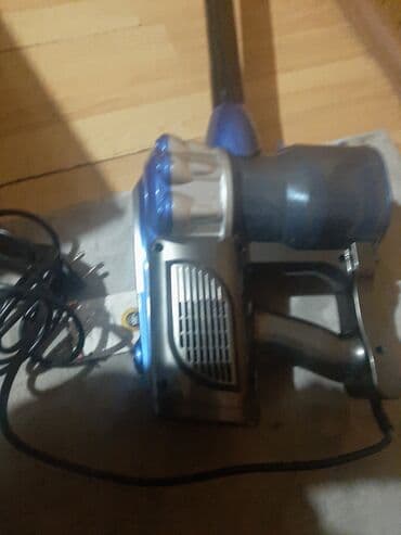 samsung note 3 neo: Usisivač sa motorom 1200 W Karakteristike: - Motor 1200 W sa — 3