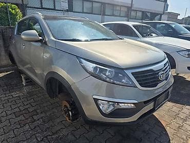 pol9vni automobili: KIA SPORTAGE 2013. GOD. - KOMPLETAN AUTO U DELOVIMA | Kia Sportage — 2