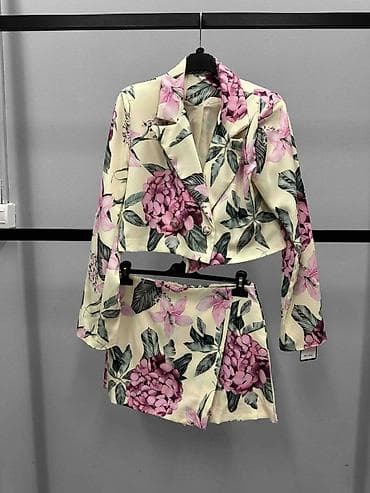 🔥Damski komplet sako + mini suknja, cvetni print
✅3300 din
