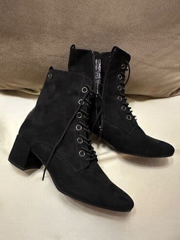 new yorker sortsevi: High boots, Tamaris, 38 — 11