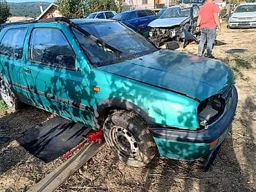 skrge za auto: DELOVI ZA VOLKSWAGEN GOLF 3 | delovi za golfa 3 1.8 povoljno moze i — 4