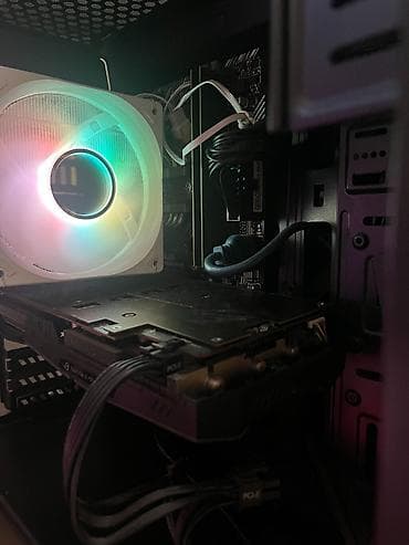 stari radio prijemnik: PRODAJEM GAMING RAČUNAR – ODLIČNO OČUVAN ✅ Procesor: Ryzen 5 5600X — 1