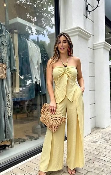 svecane haljine bele: Komplet top bez bretela i široke pantalone. - Kroj: strapless top sa — 4
