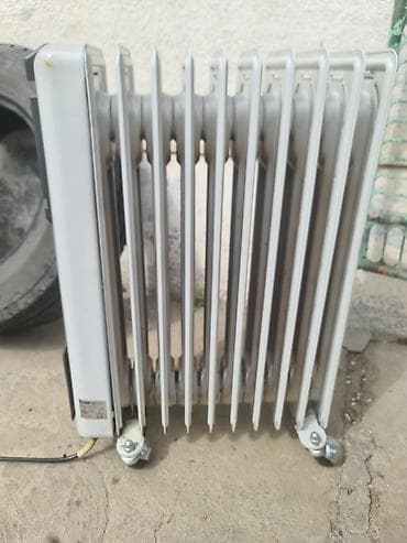 plafonjere sa zvučnikom: Uljaradiator na točkićima – La Super Calor - Tip: električni uljni — 1