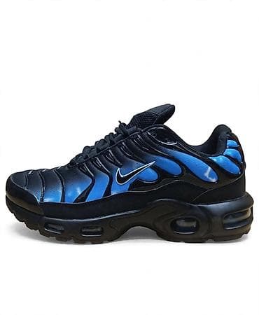 differente obuca: **Nike Air Max Plus patike** Nike Air Max Plus patike u atraktivnoj — 1
