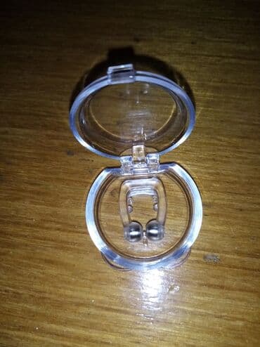 Antihrcko protiv hrkanja silikonski s magnetima. 700din at lalafo.rs Antihrcko protiv hrkanja silikonski s magnetima. 700din