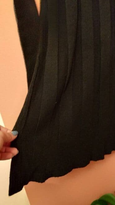 Women's Clothing: Crna pletena haljina od trikotaže. Veoma rastegljiva, pa može varirati — 2
