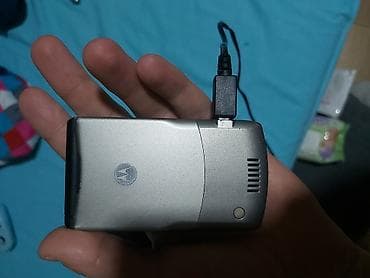 rerna na plin: Motorola v3i verzija sa ulazom zs micro sd karticu.koja dolazi sa njim — 6