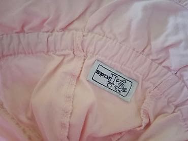 šnalice za bebe: Kapa za bebe devojčice 🩷
veličina 52 cm obim glave 
Cena 200 din — 2