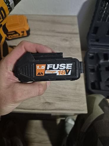 polovne elektricne testere: Villager FUSE 18V akumulatorska bušilica/odvijač (model VLL 3220) sa — 10