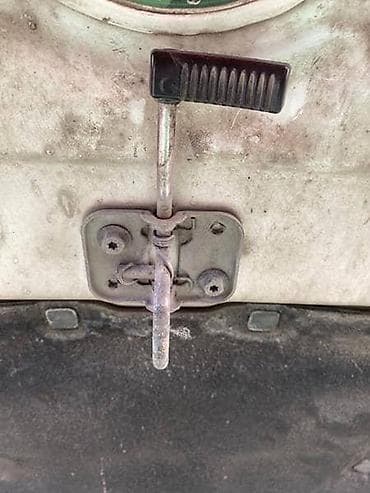 golf 2 delovi: BRAVA HAUBE ZA VOLKSWAGEN POLO | Bravica za otvaranje haube za Polo — 1