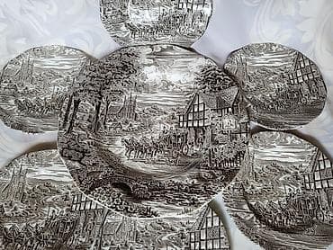 Muzički instrumenti: Engleski servis za poslastice Staffordshire iz 70ih. Engleski servis — 6