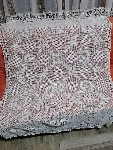 Heklani stolnjak predobar 3500din 160/120cm