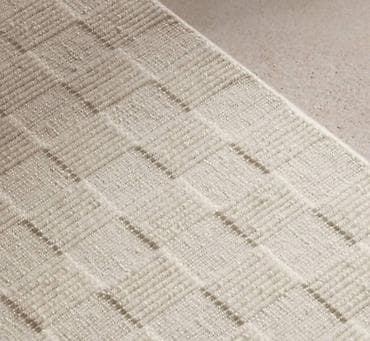 step deke: 05. Tepih beli
200x160cm- 5599din.mj — 2