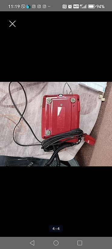 posuda za secka: Ispravan Crveni fiksni telefon sa tasterima (DTMF). - Klasični — 2