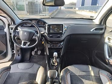 zadnji lonac golf 2: Peugeot 2008: 1.6 l | 2015 г. 194000 km Crossover — 9