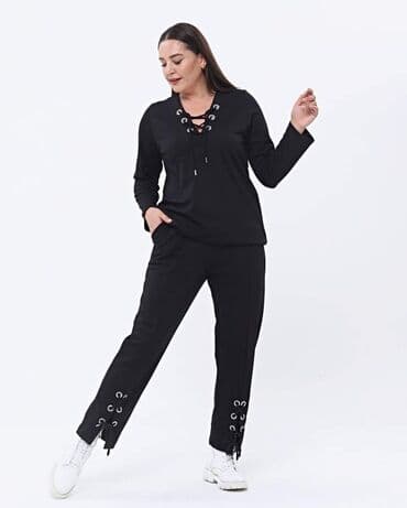 kupaći za punije osobe: Modeli za punije dame
Cene 3499 din 
Veličine 2XL, 3XL, 4XL — 6