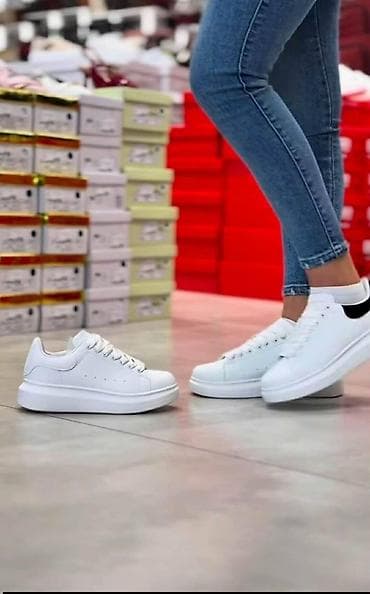 balenciaga patike triple s cena: Ženske patike – više modela Dostupni brojevi od 36-41 - Trendy dizajn — 4