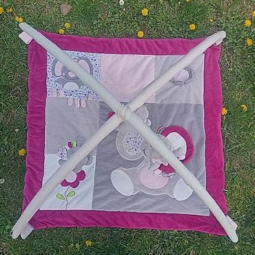 Baby gimnastika/podloga za igru sa lukovima i visećim