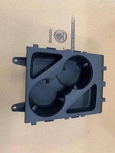 tuning oprema: DRŽAČ ZA ČAŠE ZA VOLKSWAGEN PASSAT B6, PASSAT B7 - 3C0862531D | — 2