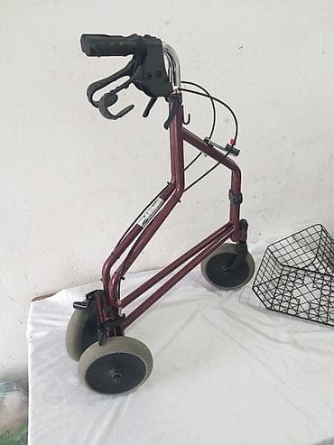 Donji delovi trenerke: Nemacka hodalica-setalica, rolator sa tri tocka, u veoma ocuvanom — 5