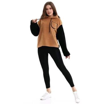 Women's Clothing: Sm/LxL. 
2000 din — 1