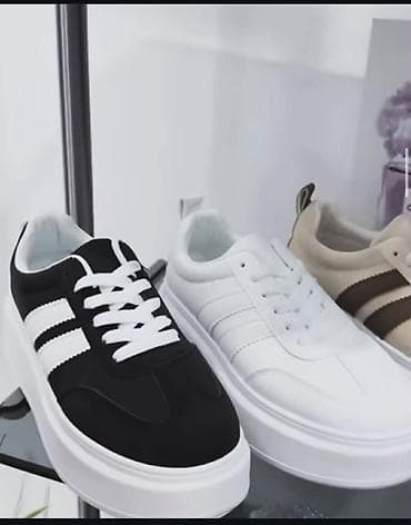 ugg papuce sa platformom: Moderne uniseks patike sa platformom - Dizajn: nizak profil sa — 2