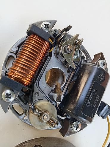 prevoz robe do 3.5 t: Komplet crno paljenje 6v 17w Za tomos motore ispravno 2500 din — 3
