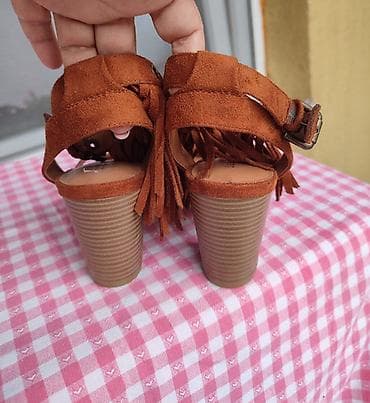 cipele sa punom petom: Ženske sandale – broj 38 - NOVE, dužina unutrašnjeg gazišta 24,5 cm - — 2