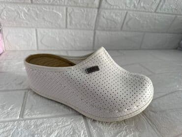 crocs zenske klompe: 36-41
1500din — 14