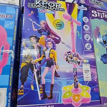 haljina za decu: KPOP Demon Hunters mikrofon sa stalkomRumi i Huntrix
Cena : 2500 din — 2