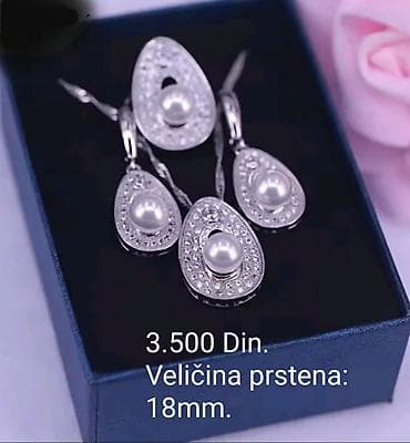 Elegantan posrebreni komplet nakita sa biserima - Komplet sadrži na lalafo.rs Elegantan posrebreni komplet nakita sa biserima - Komplet sadrži