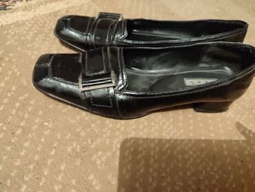 crvene kozne pantalone: Pumps, 39 — 2