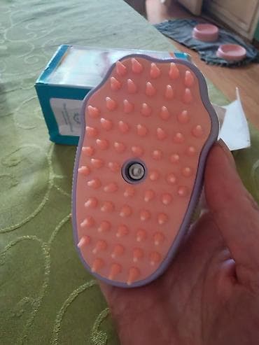 stepenik za pse: PET BRUSH – Sprej masažna četka za kućne ljubimce - Ručna četka sa — 2