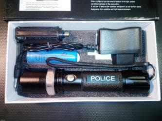 kais sa nozem: Veoma popularna kod policiskih i bezbedonosnih snaga. Police led lampa — 3