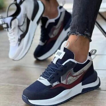 nike react 270: 44 — 5